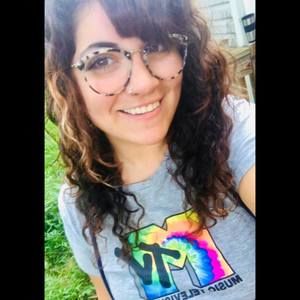 Meet your Posher, Selena